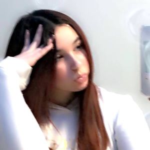 Meet your Posher, Kae